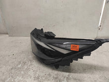Laden Sie das Bild in den Galerie-Viewer, Frontscheinwerfer Hyundai Elantra VII 92101-AA Full LED Links Headlight SCH5712195962pf