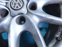Laden Sie das Bild in den Galerie-Viewer, 1x Alufelge 19 Zoll 9.0" 5x130 60ET Glanz VW Touareg Rim Wheel FEL2950585808fx