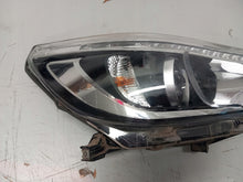 Laden Sie das Bild in den Galerie-Viewer, Frontscheinwerfer Toyota Hilux VIII LED Rechts Scheinwerfer Headlight SCH8235953957tj