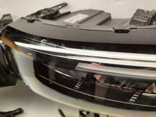 Laden Sie das Bild in den Galerie-Viewer, Frontscheinwerfer Renault Master 260106174R LED Ein Stück (Rechts oder Links) SCH2384300445ou