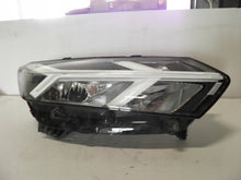 Laden Sie das Bild in den Galerie-Viewer, Frontscheinwerfer Dacia Sandero III Logan Jogger 260107920R LED Rechts Headlight