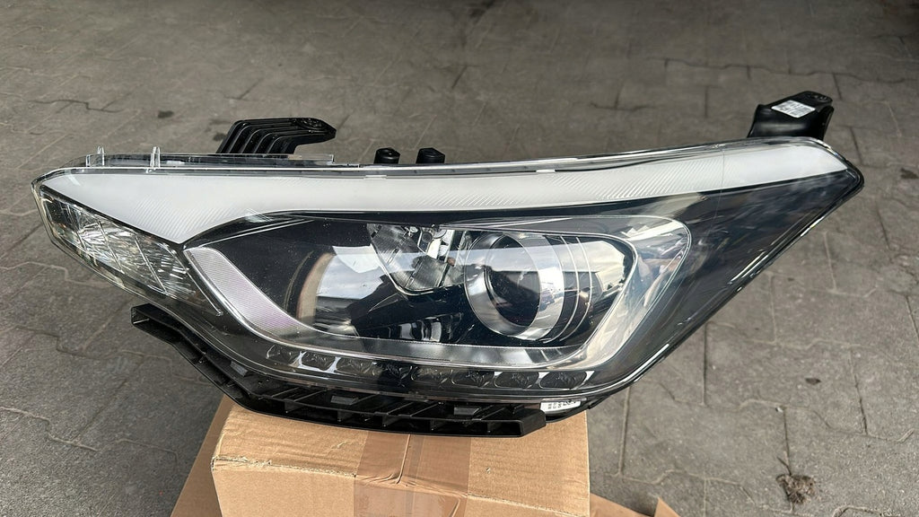 Frontscheinwerfer Hyundai I20 Links Scheinwerfer Headlight SCH8076321936mm