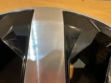 Load image into Gallery viewer, 1x Alufelge 18 Zoll 7.5&quot; 5x112 53ET A2474012800 Mercedes-Benz W247 Rim Wheel