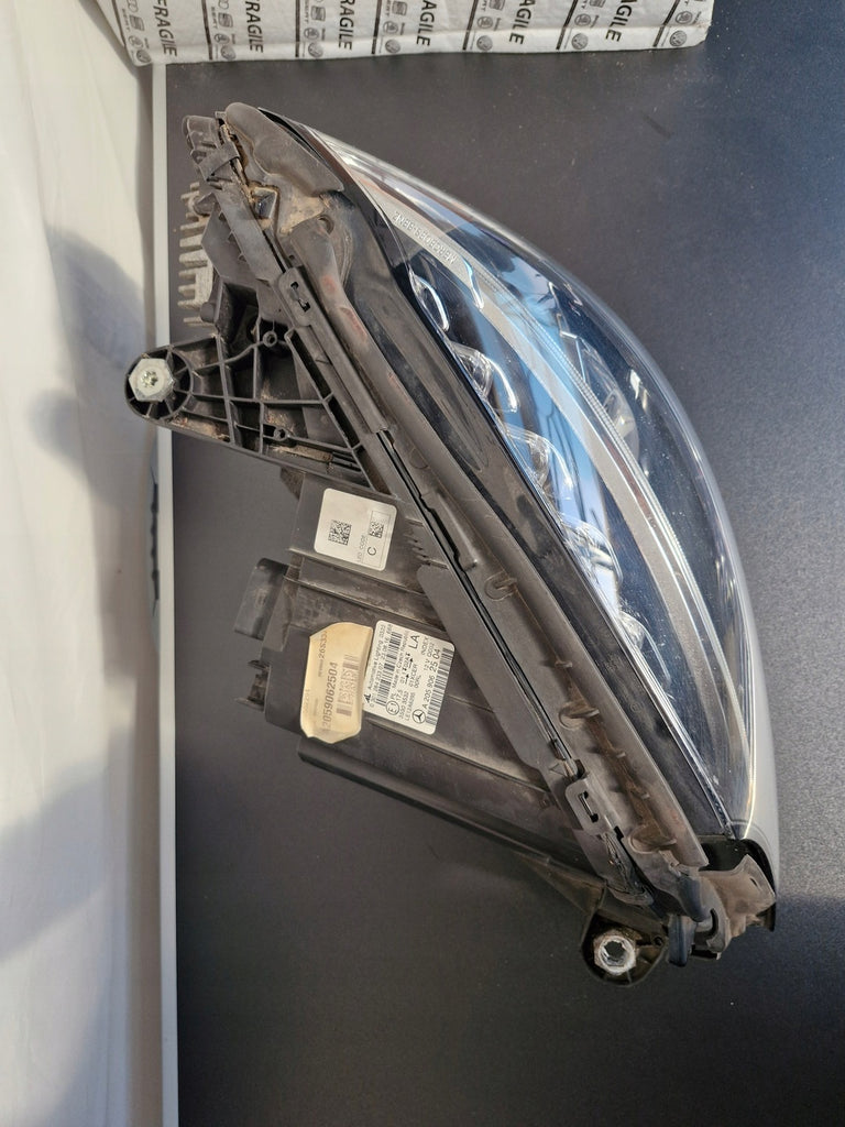 Frontscheinwerfer Mercedes-Benz W205 A2059062504 LED Links Headlight SCH9210621916rt