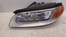 Laden Sie das Bild in den Galerie-Viewer, Frontscheinwerfer Volvo V70 III 31283915 Xenon Links Scheinwerfer Headlight