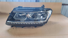 Laden Sie das Bild in den Galerie-Viewer, Frontscheinwerfer VW Tiguan 5NB941035B Links Scheinwerfer Headlight