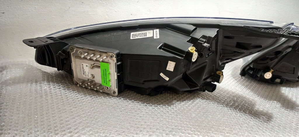 Frontscheinwerfer Ford Focus JX7B13E017AF LED Ein Stück (Rechts oder Links) SCH1348401537cb