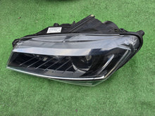 Load image into Gallery viewer, Frontscheinwerfer Skoda Superb III 3V1941015B Xenon Rechts oder Links