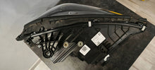 Laden Sie das Bild in den Galerie-Viewer, Frontscheinwerfer Mercedes-Benz A2069068104 LED Links Scheinwerfer Headlight SCH6265461961di