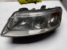 Laden Sie das Bild in den Galerie-Viewer, Frontscheinwerfer Saab 9-3 Xenon Ein Stück (Rechts oder Links) Headlight