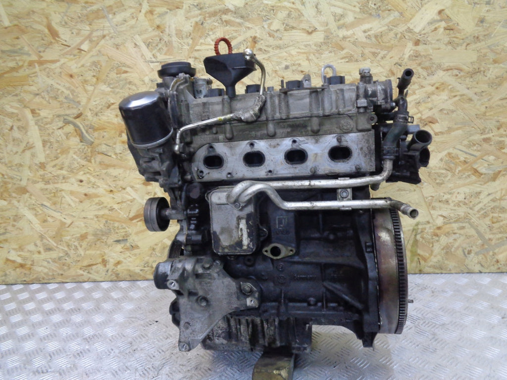 Motor Audi Passat B6 1.4 150KM TSI 150PS 110kW 256TKm Benzin Engine Unkomplett