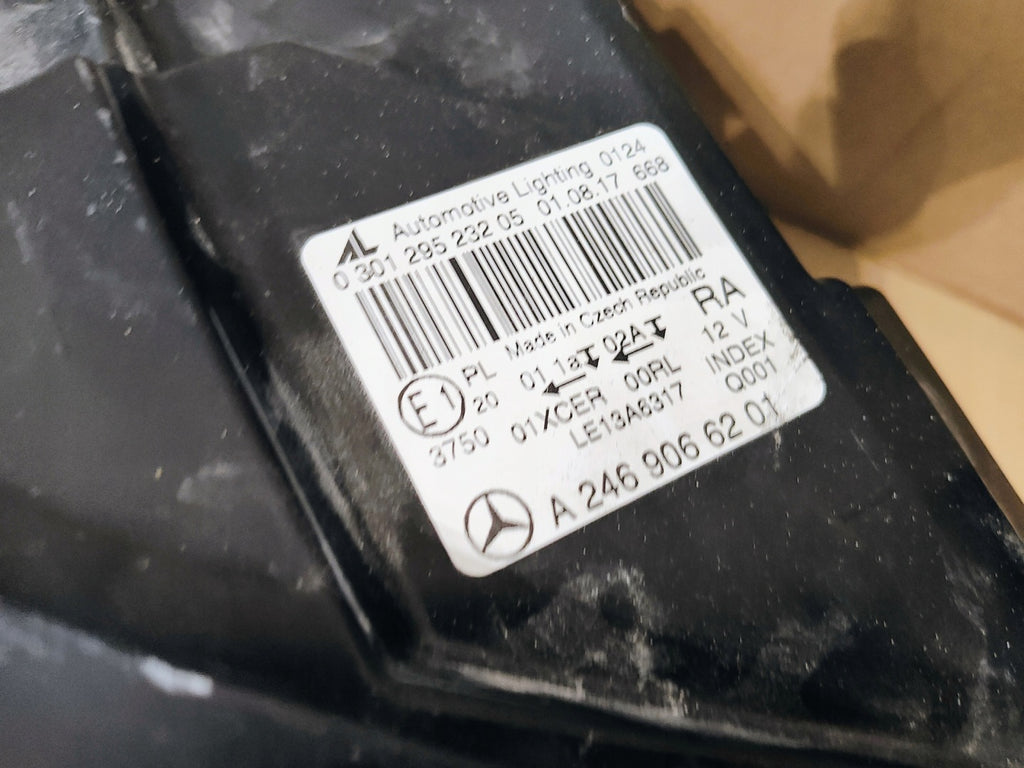 Frontscheinwerfer Mercedes-Benz W246 I A2469066201 Rechts Scheinwerfer Headlight SCH6091408664qz