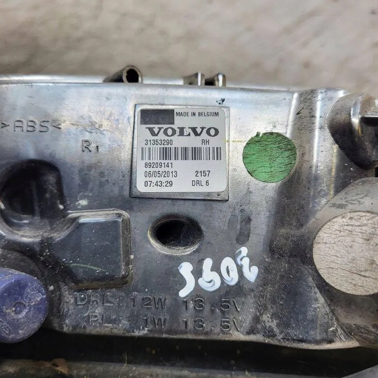 Frontscheinwerfer Volvo V60 I 31353290 Vorderseite Scheinwerfer Headlight SCH6868002773dp