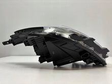 Laden Sie das Bild in den Galerie-Viewer, Frontscheinwerfer Kia Rio IV 92102H8PMI Rechts Scheinwerfer Headlight SCH4087201112fv