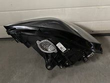 Laden Sie das Bild in den Galerie-Viewer, Frontscheinwerfer BMW F40 8082628-04 Rechts Scheinwerfer Headlight