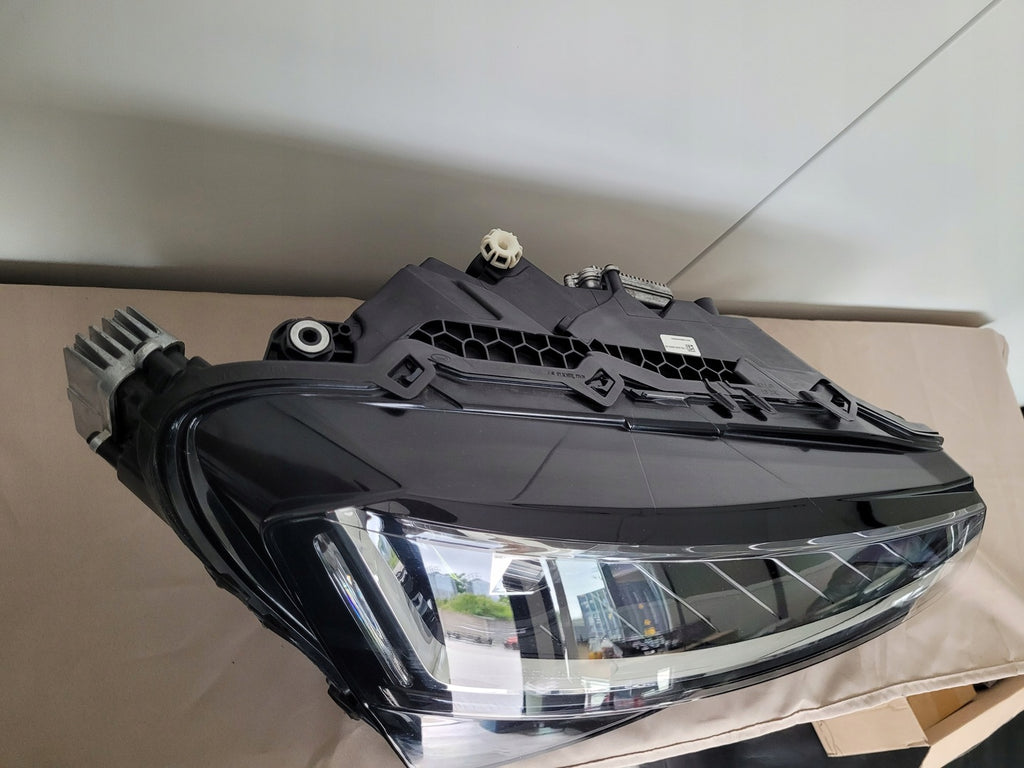 Frontscheinwerfer Skoda Superb III 3V1941016D Rechts Scheinwerfer Headlight SCH8618709066zn