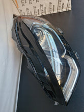 Laden Sie das Bild in den Galerie-Viewer, Frontscheinwerfer Ford Ecosport GN1513W030YA Links Scheinwerfer Headlight SCH5623517439km