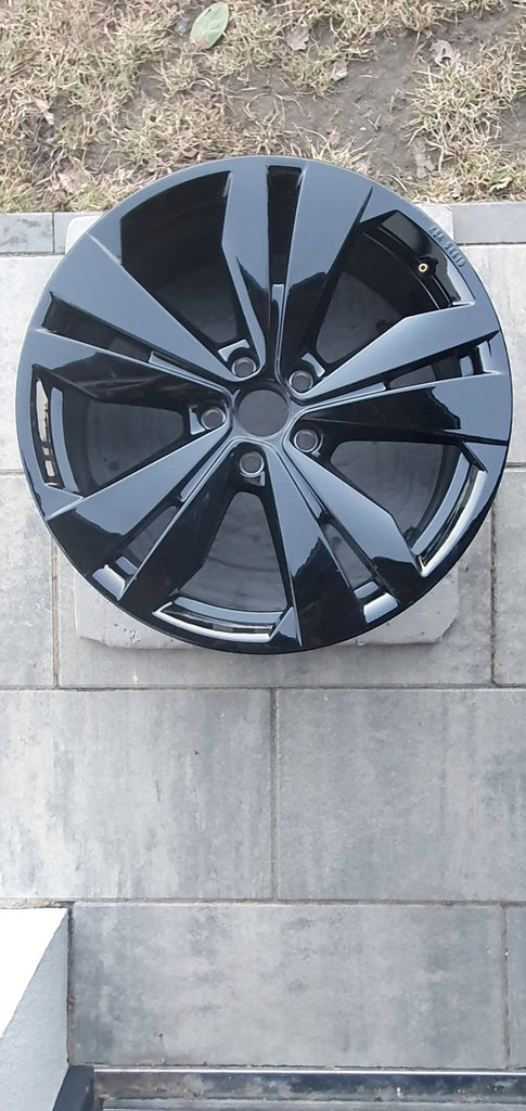 1x Alufelge 19 Zoll 8.5" 5x112 42ET Glanz Schwarz 14B601025AE VW I Rim Wheel FEL7334487175lj