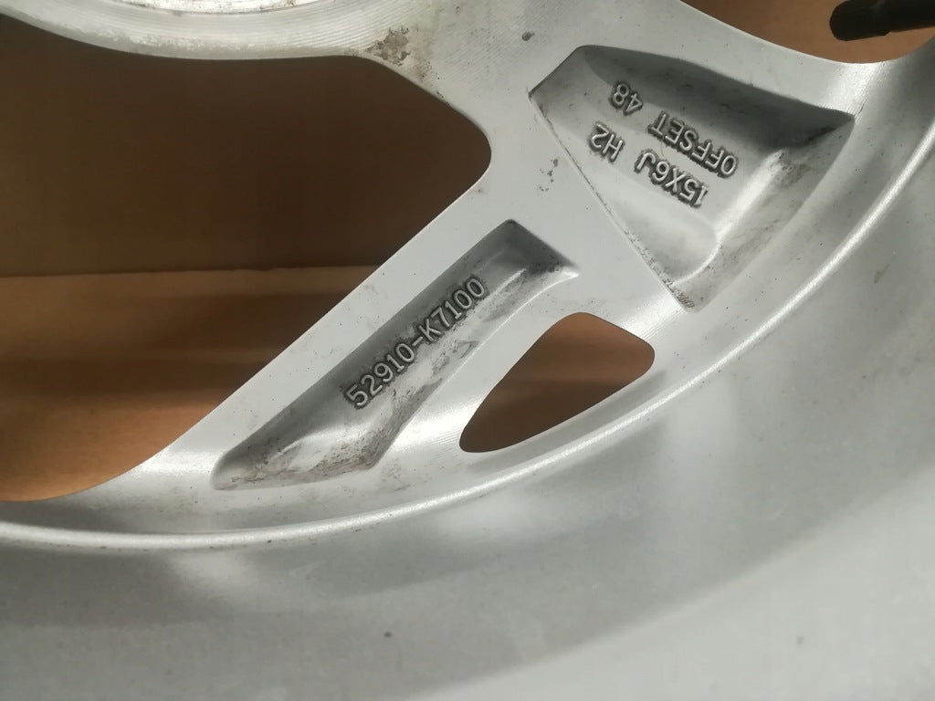 1x Alufelge 15 Zoll 6.0" 4x100 48ET Glanz Silber 52910-K7100 Hyundai I20 FEL9095409967tl