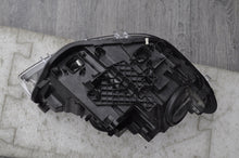 Laden Sie das Bild in den Galerie-Viewer, Frontscheinwerfer BMW 1 F21 F20 7296913-07 Xenon Links Scheinwerfer Headlight