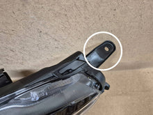 Load image into Gallery viewer, Frontscheinwerfer Toyota Yaris LED Ein Stück (Rechts oder Links) Headlight