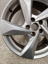 Laden Sie das Bild in den Galerie-Viewer, 1x Alufelge 18 Zoll 7.0" 5x112 43ET 83A601025H Audi Q3 Rim Wheel FEL9451319430qm