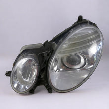 Laden Sie das Bild in den Galerie-Viewer, Frontscheinwerfer Mercedes-Benz W211 Xenon Links Scheinwerfer Headlight