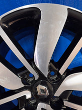Laden Sie das Bild in den Galerie-Viewer, 1x Alufelge 17 Zoll 7.0&quot; 4x100 403007138R 403008014R Renault Captur Clio