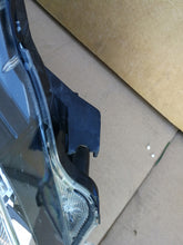 Load image into Gallery viewer, Frontscheinwerfer Toyota Yaris Rechts Scheinwerfer Headlight