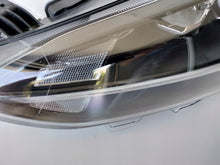 Laden Sie das Bild in den Galerie-Viewer, Frontscheinwerfer Ford Focus JX7B-13E015-CE Links Scheinwerfer Headlight