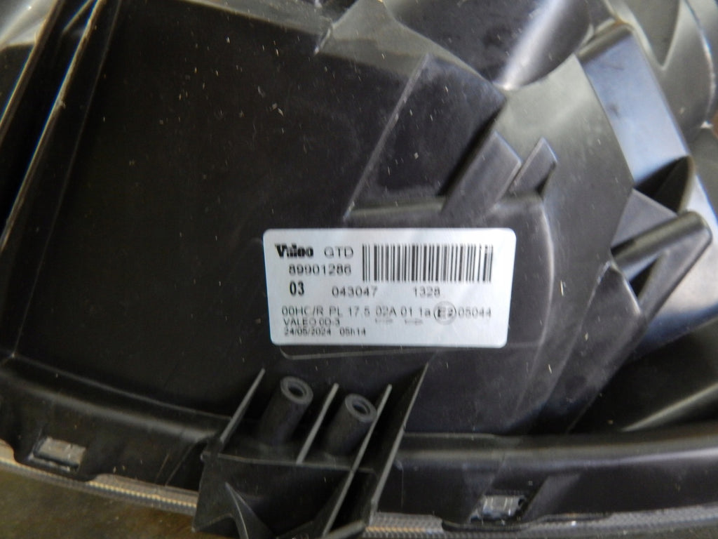 Frontscheinwerfer Toyota Yaris 89001286 Rechts Scheinwerfer Headlight SCH5871911804hn