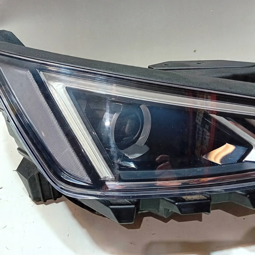 Frontscheinwerfer Hyundai Elantra 92102F2 92102F2600 Rechts Headlight