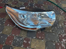 Laden Sie das Bild in den Galerie-Viewer, Frontscheinwerfer Citroën C4 II B7 9687304480 Rechts Scheinwerfer Headlight