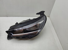 Laden Sie das Bild in den Galerie-Viewer, Frontscheinwerfer Opel Corsa F 39162649 Ein Satz Scheinwerfer Headlight SCH4017757067ry