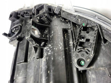 Laden Sie das Bild in den Galerie-Viewer, Frontscheinwerfer Mercedes-Benz W246 A2468207161 Xenon Links Headlight SCH3640676046vo