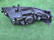 Laden Sie das Bild in den Galerie-Viewer, Frontscheinwerfer Volvo S60 V70 30698835 Links Scheinwerfer Headlight
