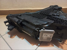 Laden Sie das Bild in den Galerie-Viewer, Frontscheinwerfer Skoda Superb III 3V1941015D Links Scheinwerfer Headlight