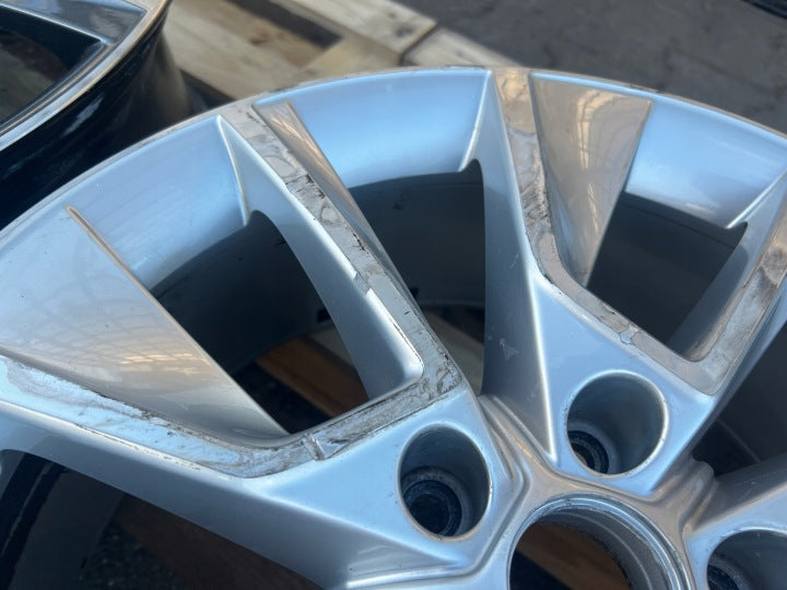 1x Alufelge 18 Zoll 7.0" 5x112 Glanz 57A601025D Skoda Karoq Rim Wheel FEL6191153654tn