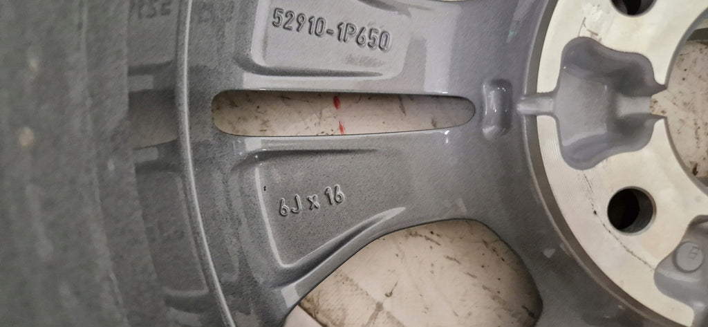 1x Alufelge 16 Zoll 6.0" 5x112 51ET 52910-1P650 Kia Venga Rim Wheel