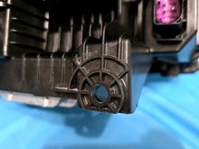 Laden Sie das Bild in den Galerie-Viewer, Frontscheinwerfer Lynk &amp; Co 01 8889665947 LED Links Scheinwerfer Headlight SCH3175760692pn