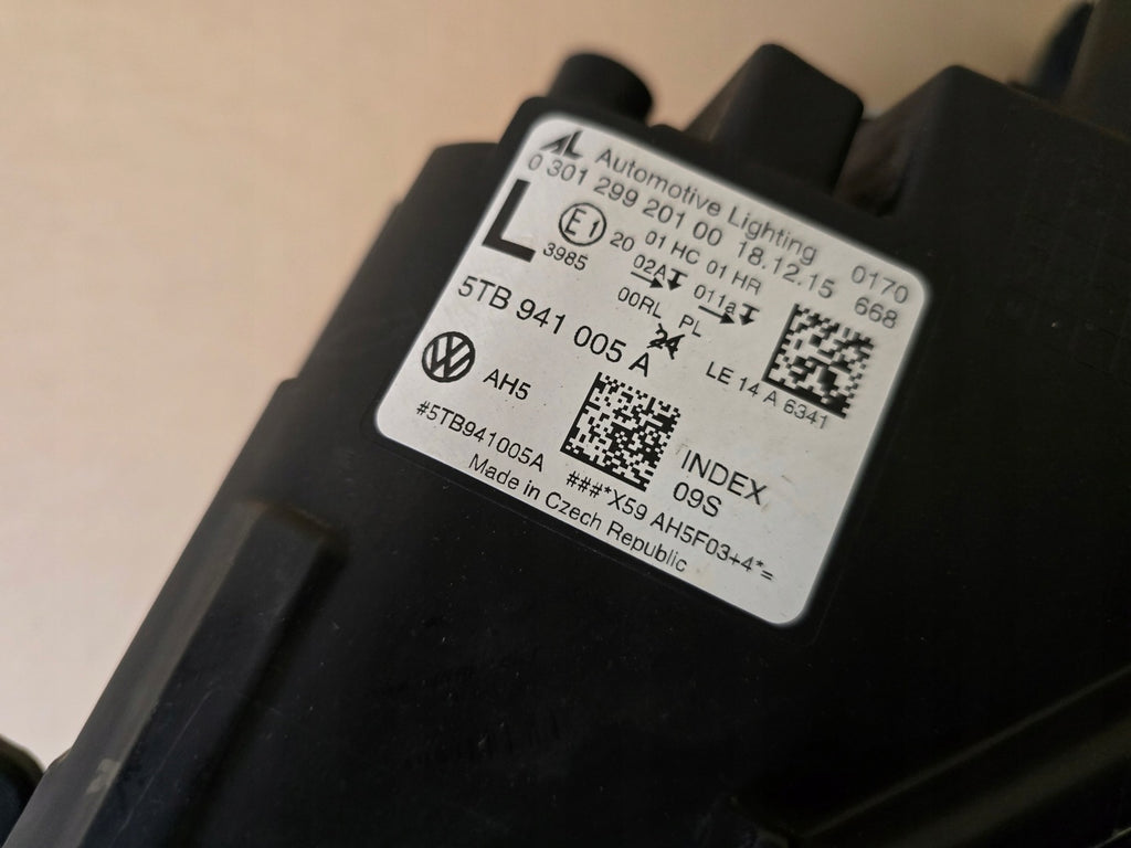 Frontscheinwerfer VW Touran 5TB941005A Links Scheinwerfer Headlight SCH4087926328io