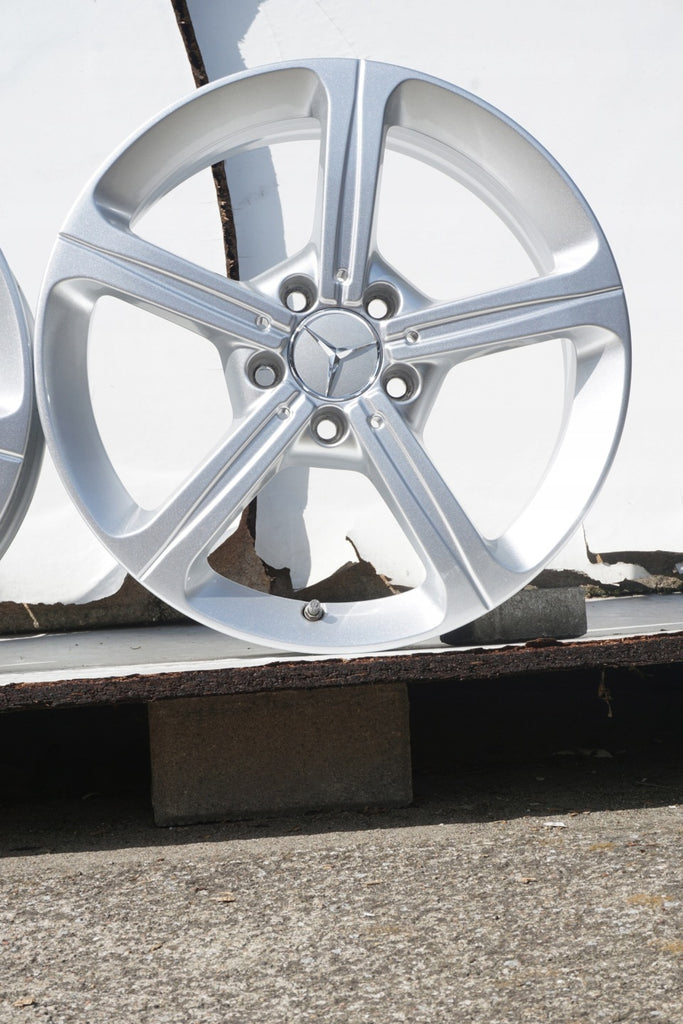 4x Alufelge 17 Zoll 6.5" 5x112 44ET Glanz Silber A1774011200 Mercedes-Benz W177 FEL6055049580mf
