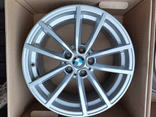 Load image into Gallery viewer, 4x Alufelge 17 Zoll 7.5" 5x112 30ET Glanz Silber 6883520- BMW 3 G21 G22 G20 G23 FEL7127602879lz