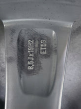 Load image into Gallery viewer, 1x Alufelge 19 Zoll 8.5" 5x130 59ET Glanz Silber 7P6601025 VW Touareg 7p6 FEL8043912306ox
