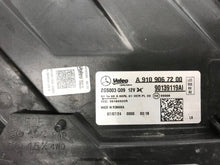 Laden Sie das Bild in den Galerie-Viewer, Frontscheinwerfer Mercedes-Benz Sprinter A9109067200 Rechts Headlight SCH8381420500pu
