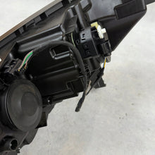 Load image into Gallery viewer, Frontscheinwerfer Renault Scenic 260101685R Rechts Scheinwerfer Headlight SCH5780328080ow