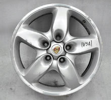 Load image into Gallery viewer, 1x Alufelge 18 Zoll 8.0&quot; 5x130 57ET Glanz Silber 7L5601025C Porsche Cayenne