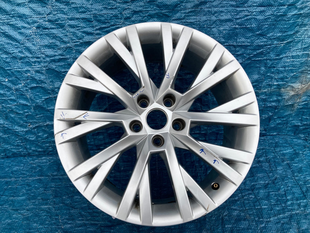 1x Alufelge 18 Zoll 8.0" 5x112 44ET Glanz Silber 3V0601025AN Skoda Superb Iii FEL9003950764ft