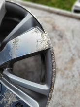 Load image into Gallery viewer, 1x Alufelge 16 Zoll 6.5&quot; 4x108 20ET Glanz Grau 9813557977 Peugeot Rim Wheel