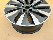 Load image into Gallery viewer, 1x Alufelge 18 Zoll 8.0&quot; 5x112 39ET Glanz Grau 4K0601025 Audi A6 C8 Mg Rim Wheel